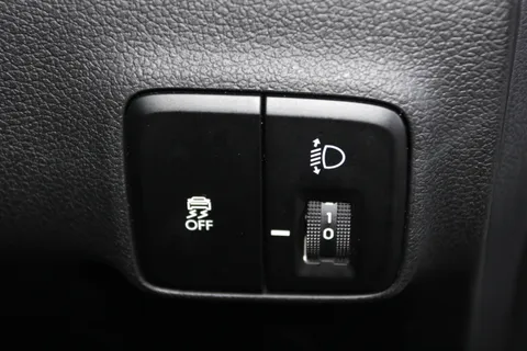 ET24TVL Hyundai i10 1.0 [63] Premium 5dr Auto [Nav] Thumbnail #17