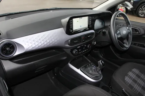 ET24TWN Hyundai i10 1.0 [63] Premium 5dr Auto [Nav] Thumbnail #9