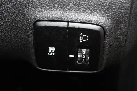 ET24TWN Hyundai i10 1.0 [63] Premium 5dr Auto [Nav] Thumbnail #17