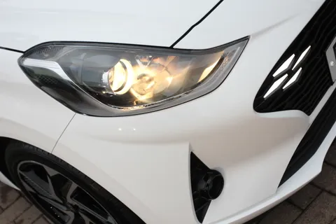 ET24THX Hyundai i10 1.0 [63] Premium 5dr Auto [Nav] Thumbnail #31