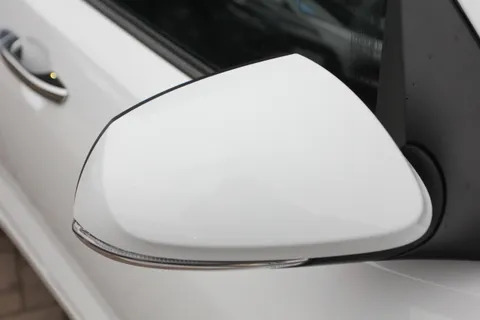 ET24THX Hyundai i10 1.0 [63] Premium 5dr Auto [Nav] Thumbnail #32