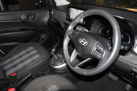 ET24THX Hyundai i10 1.0 [63] Premium 5dr Auto [Nav] Thumbnail #9