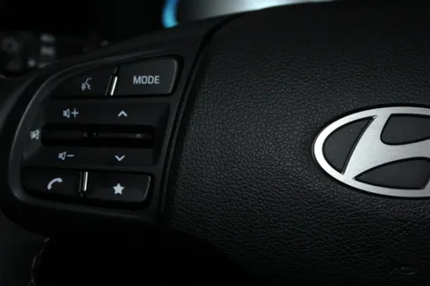 ET24THX Hyundai i10 1.0 [63] Premium 5dr Auto [Nav] Thumbnail #21