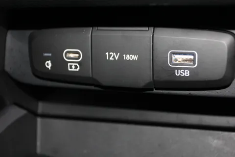 ET24THX Hyundai i10 1.0 [63] Premium 5dr Auto [Nav] Thumbnail #27