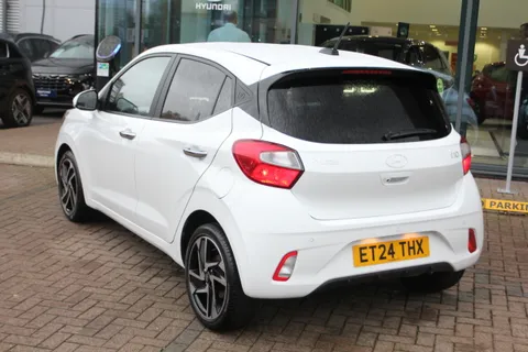 ET24THX Hyundai i10 1.0 [63] Premium 5dr Auto [Nav] Thumbnail #4
