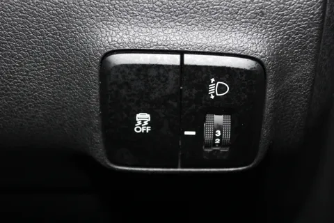 ET24TSO Hyundai i10 1.0 [63] Premium 5dr Auto [Nav] Thumbnail #28