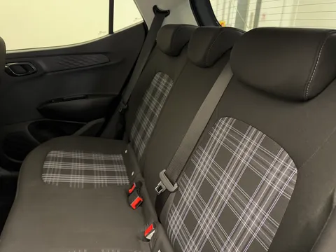 ET24NUW Hyundai i10 1.0 [63] Premium 5dr Auto [Nav] Thumbnail #11