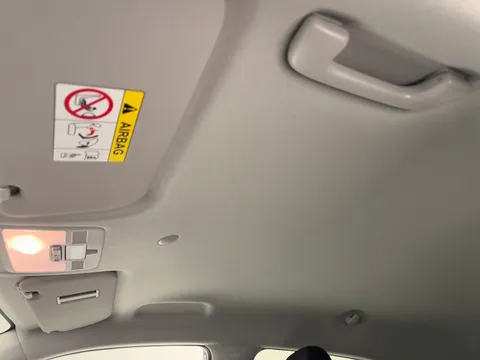 ET24NUW Hyundai i10 1.0 [63] Premium 5dr Auto [Nav] Thumbnail #14