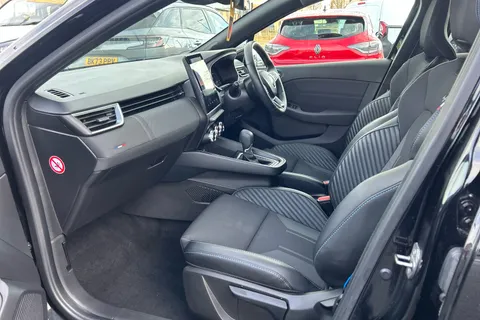 VN24ZGC Renault Clio 1.6 E-TECH full hybrid 145 Esprit Alpine 5dr Auto Thumbnail #4