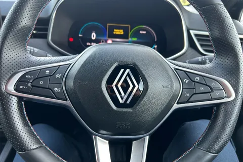 VN24ZGC Renault Clio 1.6 E-TECH full hybrid 145 Esprit Alpine 5dr Auto Thumbnail #15