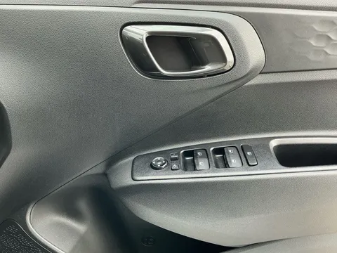 ET24TVD Hyundai i10 1.0 [63] Premium 5dr Auto [Nav] Thumbnail #22