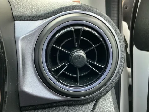 ET24TVD Hyundai i10 1.0 [63] Premium 5dr Auto [Nav] Thumbnail #29