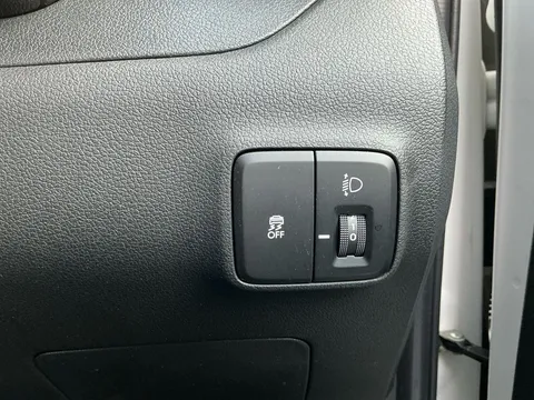 ET24TVD Hyundai i10 1.0 [63] Premium 5dr Auto [Nav] Thumbnail #30