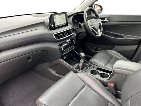 DG19LRN Hyundai Tucson 1.6 CRDi 136 Premium SE 5dr 2WD Thumbnail #8