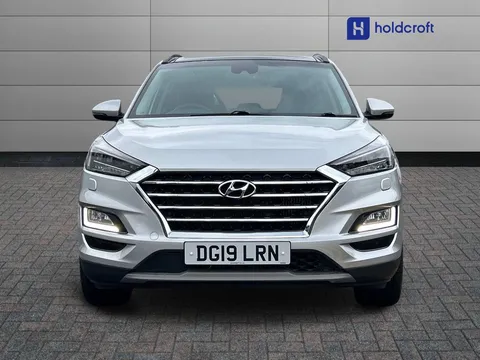 DG19LRN Hyundai Tucson 1.6 CRDi 136 Premium SE 5dr 2WD Thumbnail #3