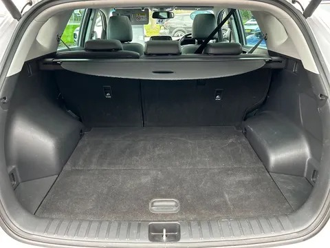 DG19LRN Hyundai Tucson 1.6 CRDi 136 Premium SE 5dr 2WD Thumbnail #14