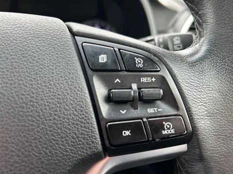 DG19LRN Hyundai Tucson 1.6 CRDi 136 Premium SE 5dr 2WD Thumbnail #26