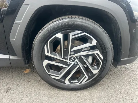 LG74MWM Hyundai Tucson 1.6T Hybrid Ultimate 5dr Auto Thumbnail #16