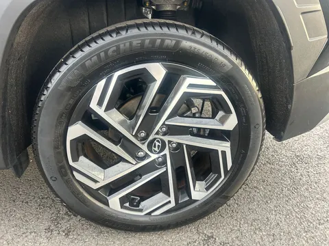 LG74MWM Hyundai Tucson 1.6T Hybrid Ultimate 5dr Auto Thumbnail #25