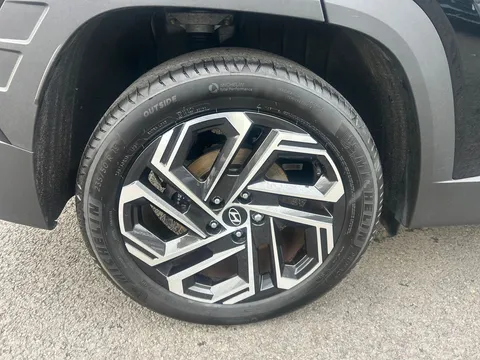 LG74MWM Hyundai Tucson 1.6T Hybrid Ultimate 5dr Auto Thumbnail #26