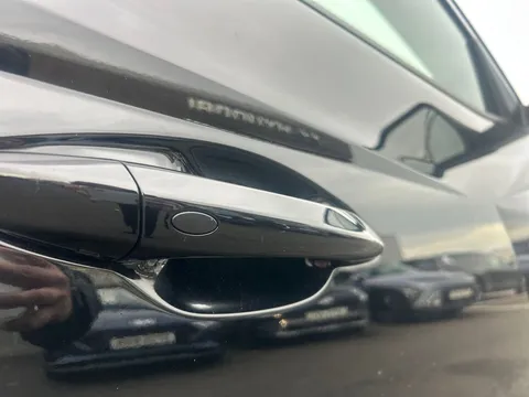 LG74MWM Hyundai Tucson 1.6T Hybrid Ultimate 5dr Auto Thumbnail #27