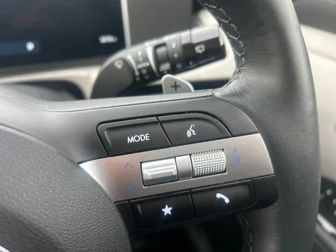 LG74MWM Hyundai Tucson 1.6T Hybrid Ultimate 5dr Auto Thumbnail #37