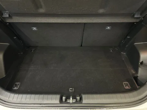 DS73GXY Hyundai i20 1.0T GDi Premium 5dr Thumbnail #17