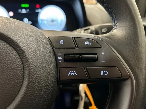 DS73GXY Hyundai i20 1.0T GDi Premium 5dr Thumbnail #19