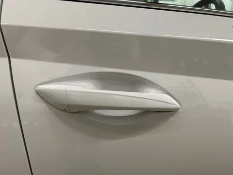 DS73GXY Hyundai i20 1.0T GDi Premium 5dr Thumbnail #27