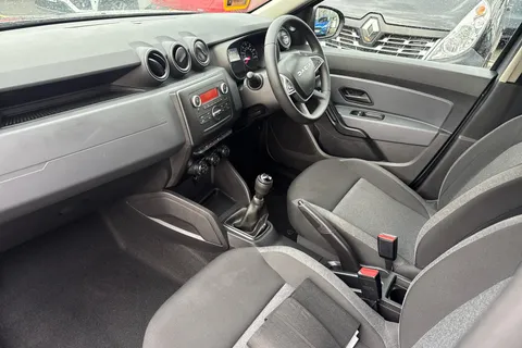 BJ23XAS Dacia Duster 1.0 TCe 90 Essential 5dr Thumbnail #4