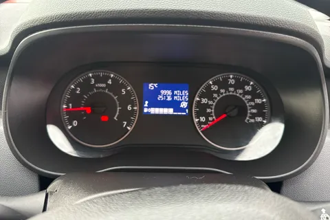 BJ23XAS Dacia Duster 1.0 TCe 90 Essential 5dr Thumbnail #12