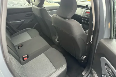 BJ23XAS Dacia Duster 1.0 TCe 90 Essential 5dr Thumbnail #15