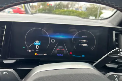 BN73ZKG Renault Austral E-Tech FHEV Iconic Esprit Alpine 5dr Auto 4C Thumbnail #12