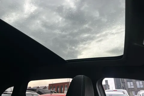 BN73ZKG Renault Austral E-Tech FHEV Iconic Esprit Alpine 5dr Auto 4C Thumbnail #24