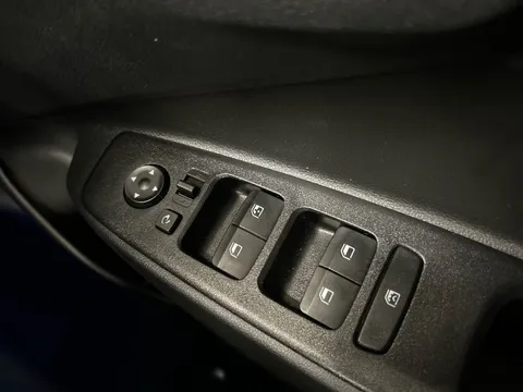 ET24UAH Hyundai i10 1.0 [63] Premium 5dr Auto [Nav] Thumbnail #24