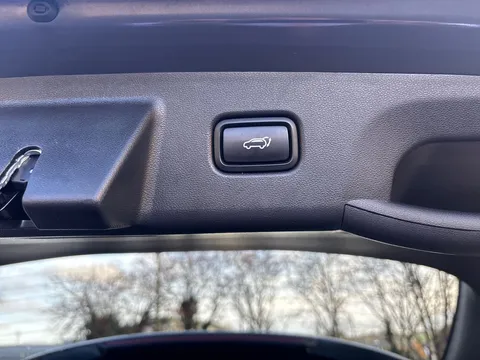 MW22DFL Hyundai Tucson 1.6 TGDi Hybrid 230 Ultimate 5dr 2WD Auto Thumbnail #18