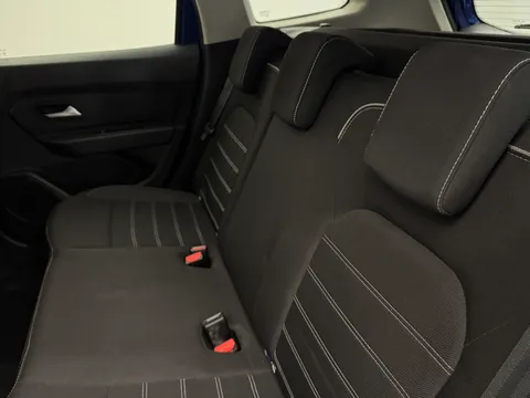 DY22ALO Dacia Duster 1.3 TCe 130 Prestige 5dr Thumbnail #10