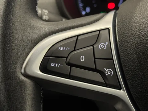 DY22ALO Dacia Duster 1.3 TCe 130 Prestige 5dr Thumbnail #23