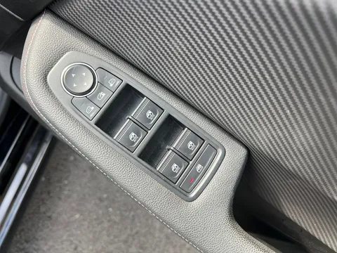 DS71LHG Renault Clio 1.0 TCe 90 RS Line 5dr Thumbnail #12