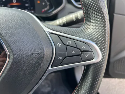 DS71LHG Renault Clio 1.0 TCe 90 RS Line 5dr Thumbnail #15