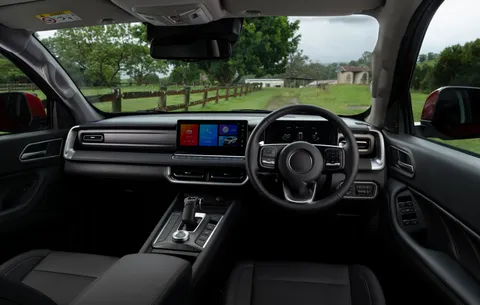 GWM POER300 Ultra Hybrid Thumbnail #5