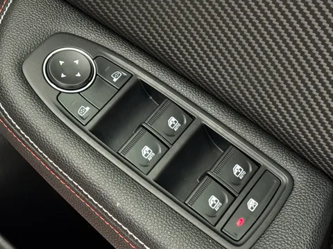 DP72GZO Renault Clio 1.0 TCe 90 RS Line 5dr Thumbnail #17