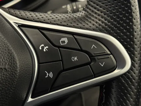 DP72GZO Renault Clio 1.0 TCe 90 RS Line 5dr Thumbnail #20