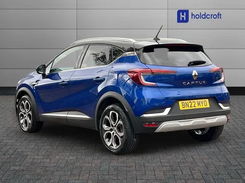 BN22MYO Renault Captur 1.3 TCE 140 SE Edition 5dr Thumbnail #4
