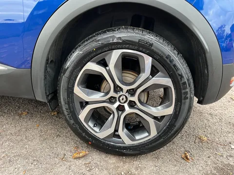 BN22MYO Renault Captur 1.3 TCE 140 SE Edition 5dr Thumbnail #34