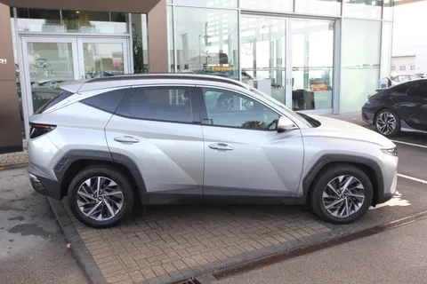 DA23KRN Hyundai Tucson 1.6 TGDi 48V MHD Premium 5dr 2WD DCT Thumbnail #6