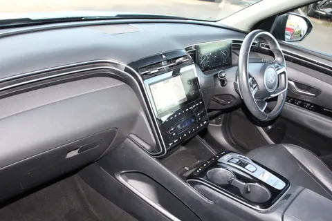 DC22HNR Hyundai Tucson 1.6 TGDi Hybrid 230 Ultimate 5dr 2WD Auto Thumbnail #13