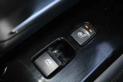 DC22HNR Hyundai Tucson 1.6 TGDi Hybrid 230 Ultimate 5dr 2WD Auto Thumbnail #17