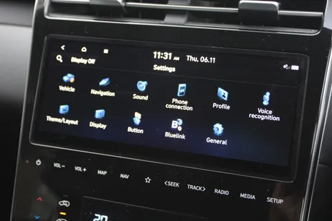 DE72WYX Hyundai Tucson 1.6 TGDi Premium 5dr 2WD Thumbnail #29