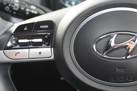 DF72XRA Hyundai Tucson 1.6 TGDi 48V MHD Premium 5dr 2WD DCT Thumbnail #23